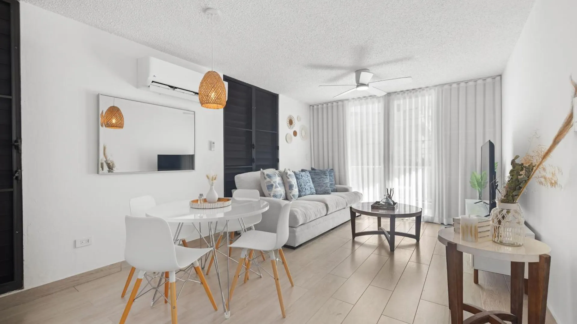 Amazing Beach Getaway For Large Groups Otium San Juan 0*,  Porto Riko