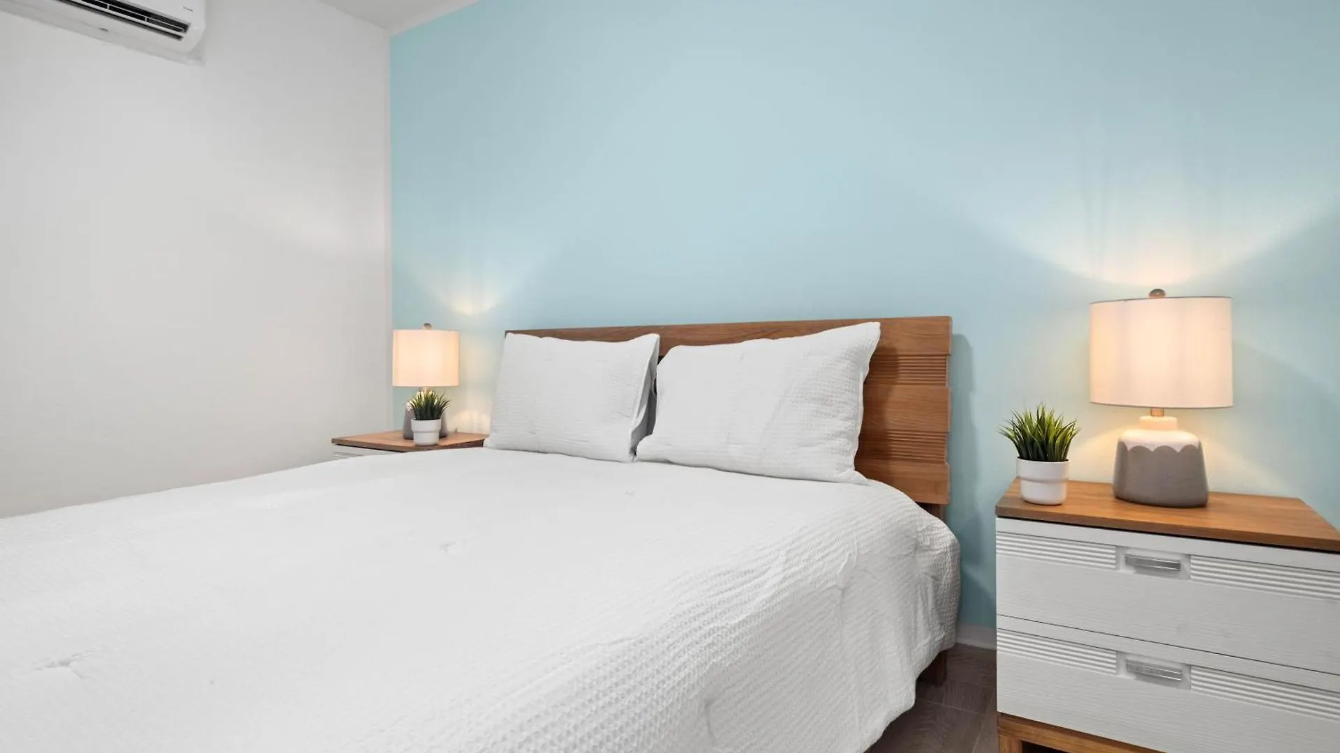 Amazing Beach Getaway For Large Groups Otium San Juan Daire