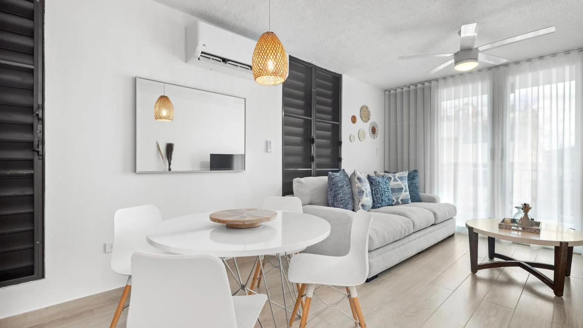 Amazing Beach Getaway For Large Groups Otium San Juan Daire