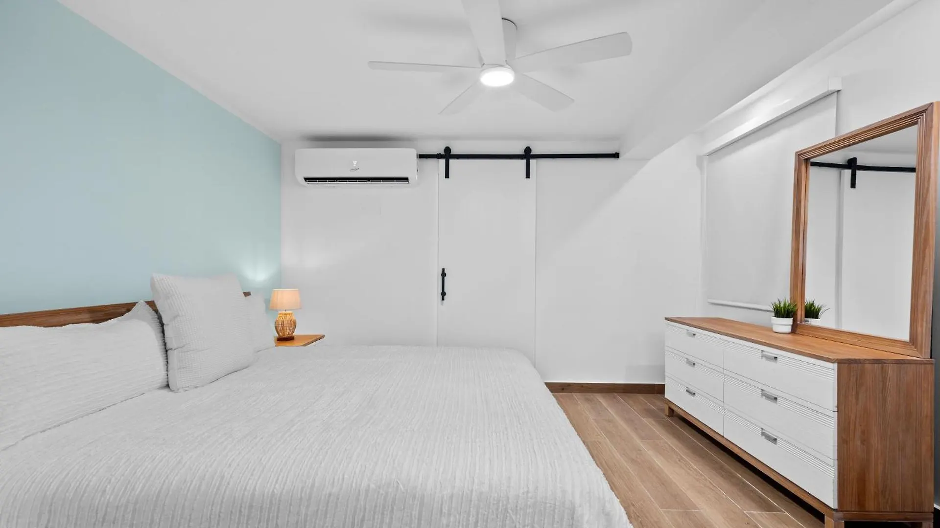 Amazing Beach Getaway For Large Groups Otium San Juan